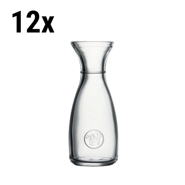 12 carafes en verre transparent