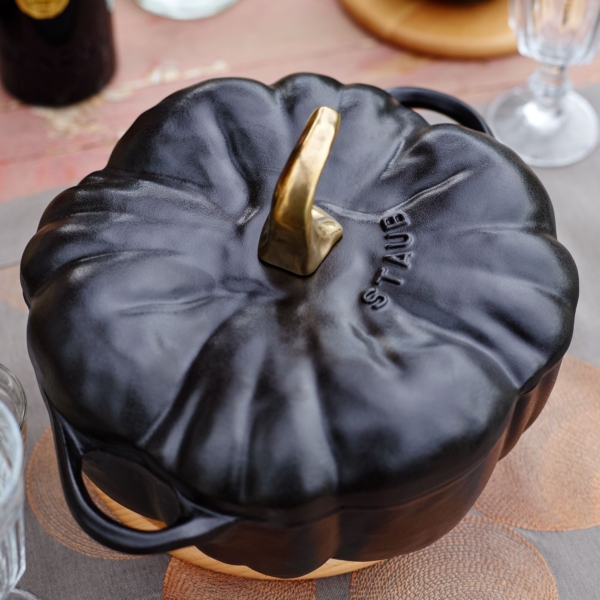 STAUB | CERAMIQUE - Cocotte - Forme de citrouille - Ø 150 mm - Céramique - Noir