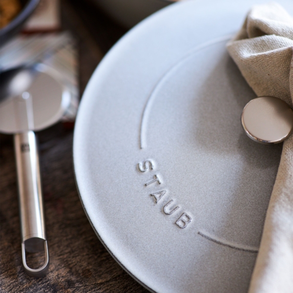 STAUB | BRAISERS - Plat à rôtir avec structure Chistera Drop-Structure - Ø 280 mm - Fonte - Truffe blanche