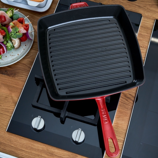 STAUB | PLATEAUX A GRILLER - American Grill - 300x300mm - Fonte - Rouge cerise