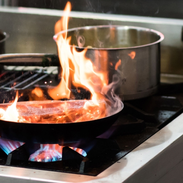 Cuisinière à gaz - 24 kW - 4 brûleurs