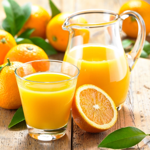 Presse-orange électrique - avec alimentation automatique en fruits, réservoir de jus & support - Argent