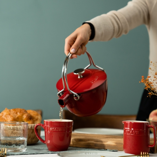 STAUB | SPECIALITIES - Théière - 1,1 litre - Fonte - Rouge cerise