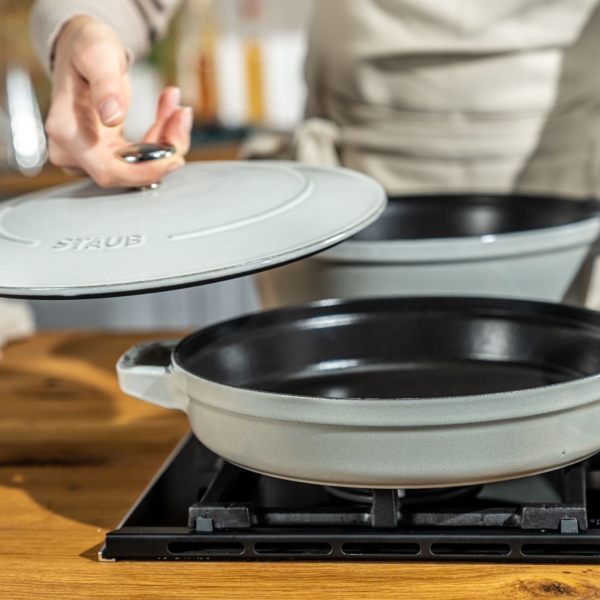 STAUB | STACKABLE SET - Set de casseroles - 2 pcs - Ø 240mm - Fonte - Truffe blanche