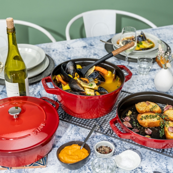 STAUB | STACKABLE SET - Set de casseroles - 3 pcs - Ø 240mm - Fonte - Rouge cerise