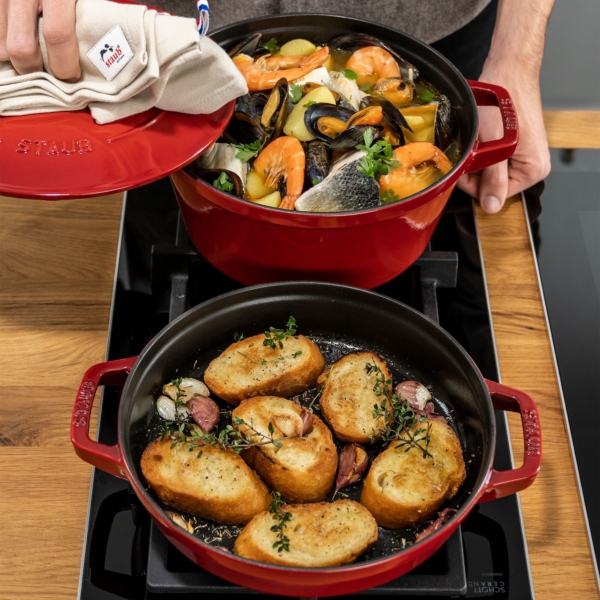 STAUB | STACKABLE SET - Set de casseroles - 3 pcs - Ø 240mm - Fonte - Rouge cerise