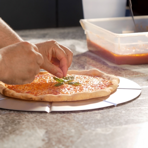 Plaque de service à pizza avec rainures - Ø 500 mm